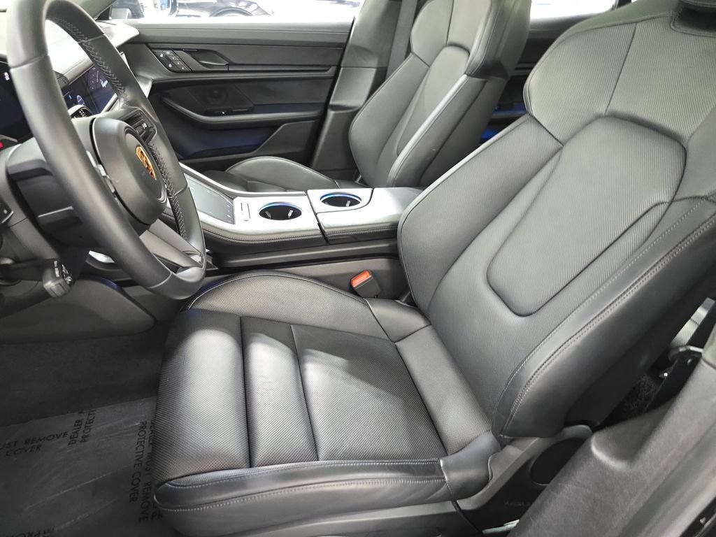 Used 2024 Black Porsche Turbo image 5