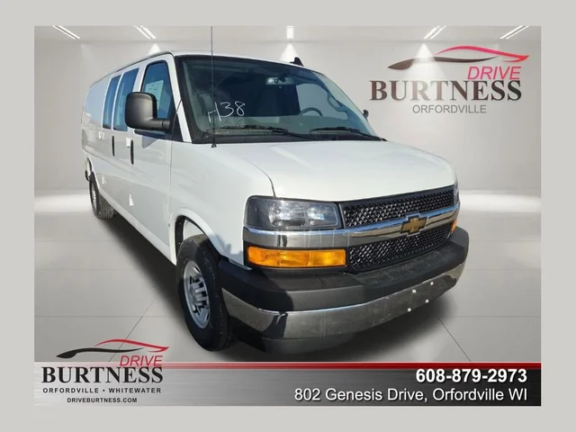 2025 Chevrolet Express Cargo WT