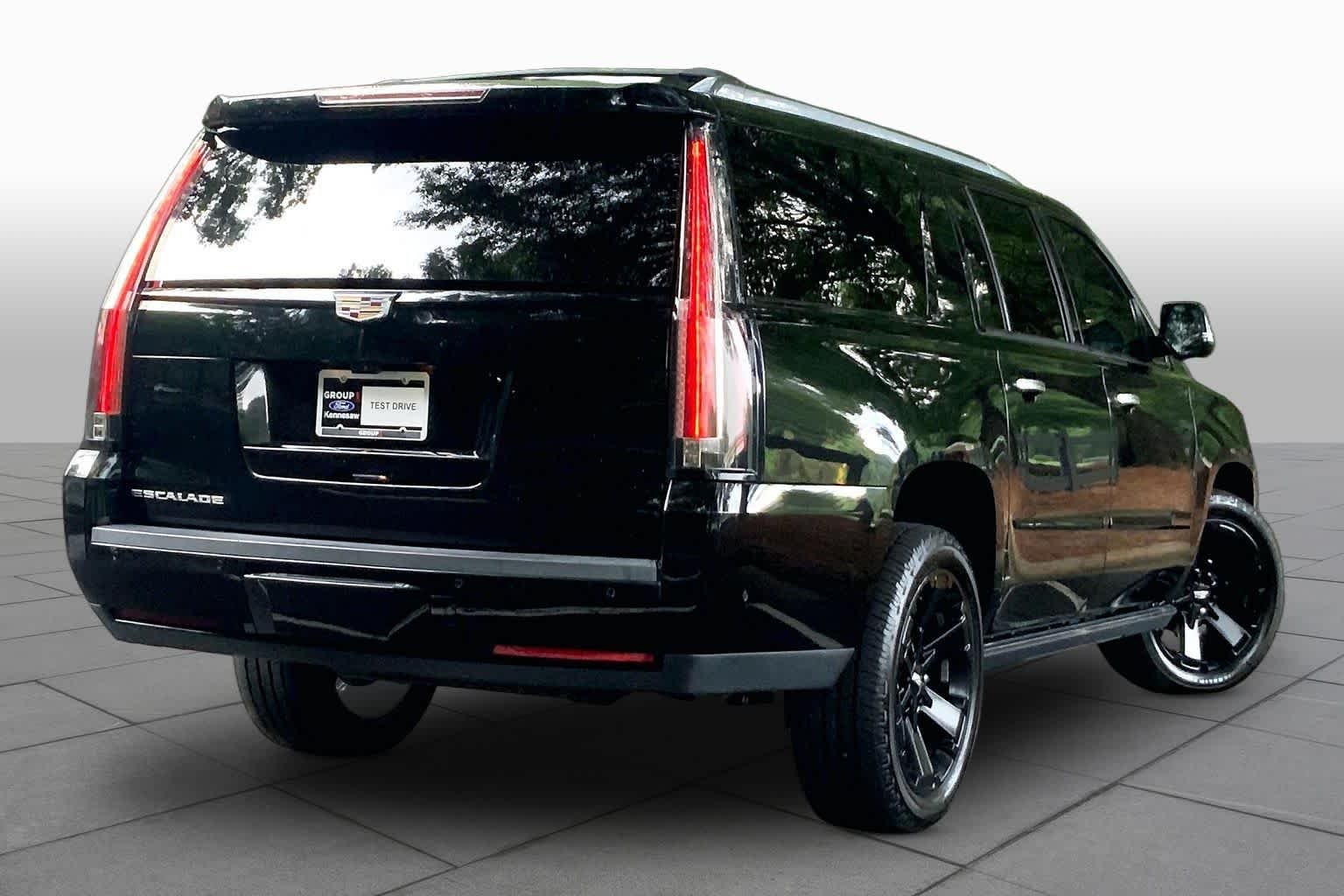 Used 2019 Black Raven Cadillac Premium Luxury image 13