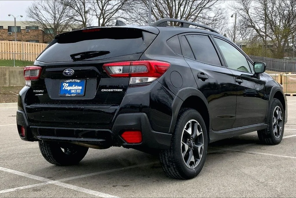 Used 2020 Black Subaru Premium image 13