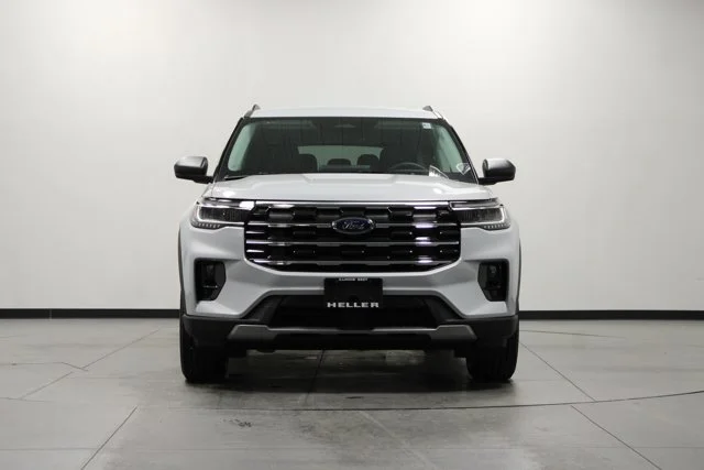 New 2026 Space White Metallic Ford Active image 33