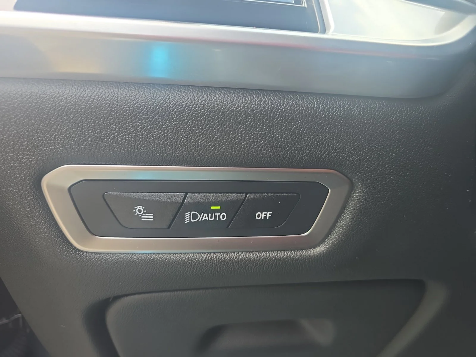 Used 2024 Skyscraper Grey Metallic BMW xDrive40i image 29