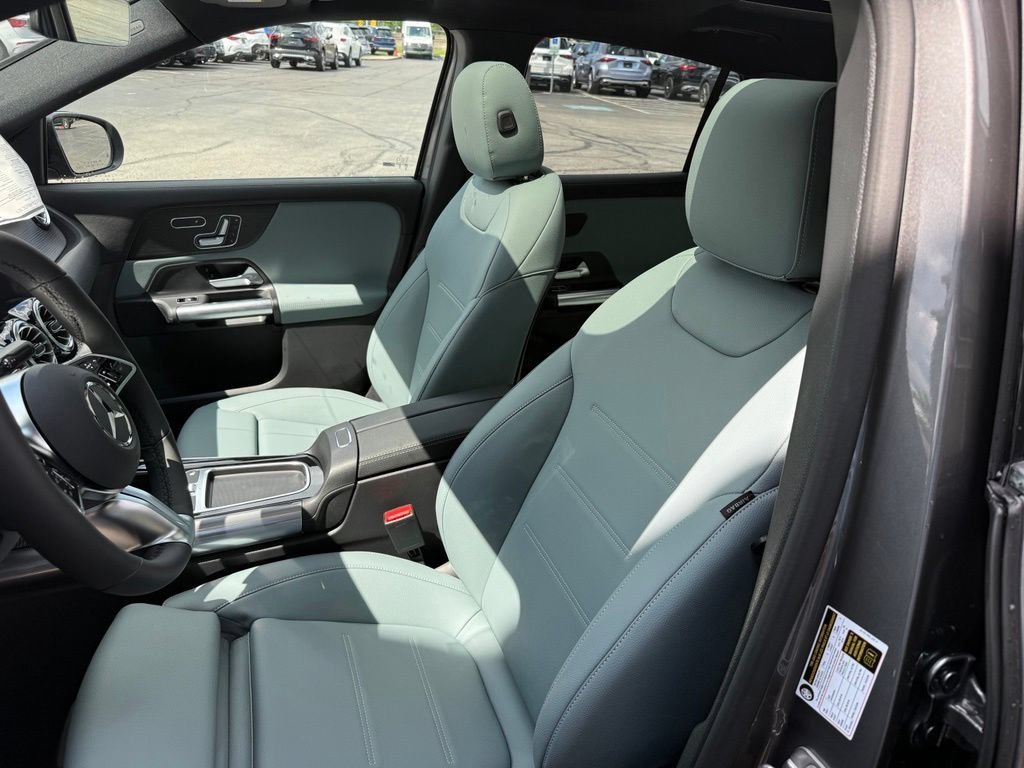 New 2026 Mountain Grey Metallic Mercedes-Benz GLA 250 image 21