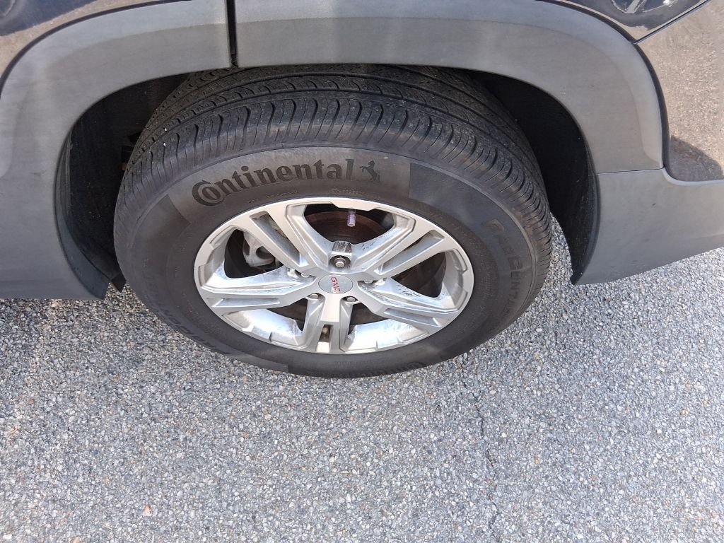Used 2019 Blue GMC SLE image 9