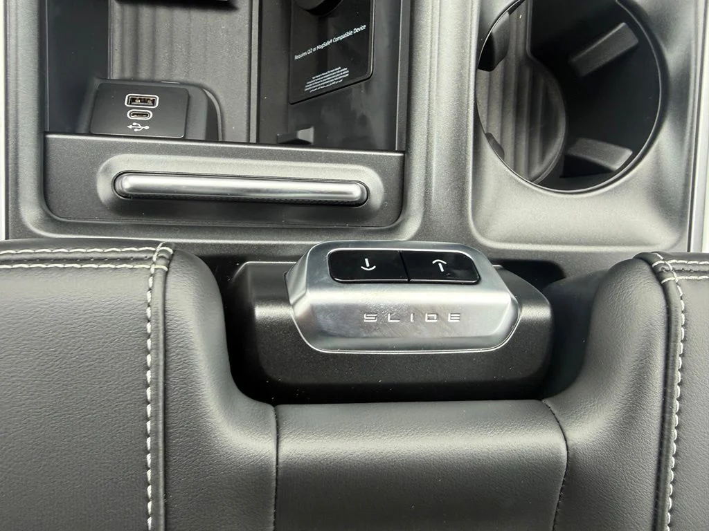 New 2027 Dark Matter Gray Metallic Ford MAX Platinum image 23
