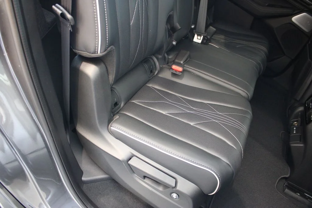 New 2026 Liquid Carbon Metallic Acura Advance Package image 24