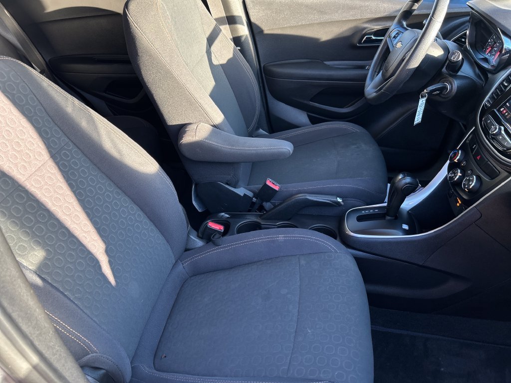 Used 2020 SATIN STEEL METALLIC Chevrolet LS image 13
