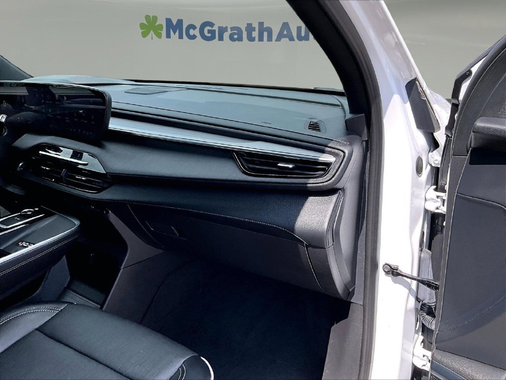 Used 2026 White Buick Preferred image 30