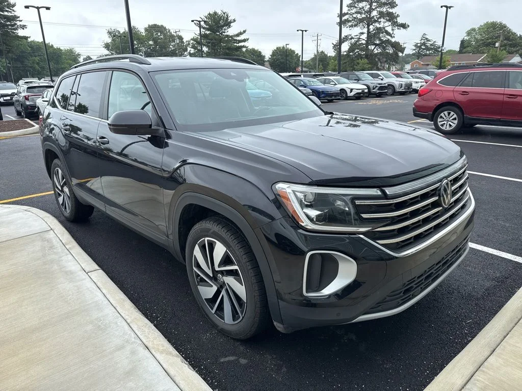 2024 Volkswagen Atlas 2.0T SE w/Tech's photo