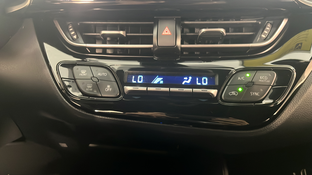 Used 2019 Red Toyota LE image 29