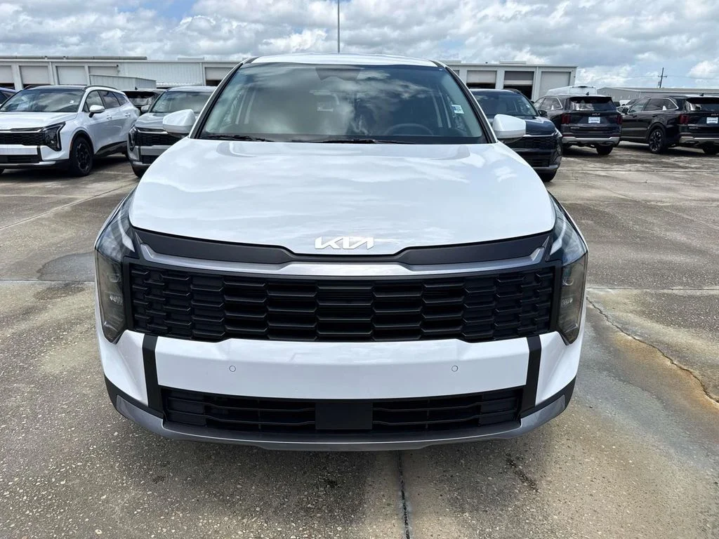 New 2026 Glacial White Pearl Kia LX image 29