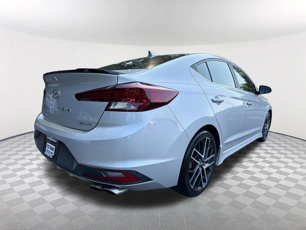 Used 2019 Silver Hyundai Sport image 5