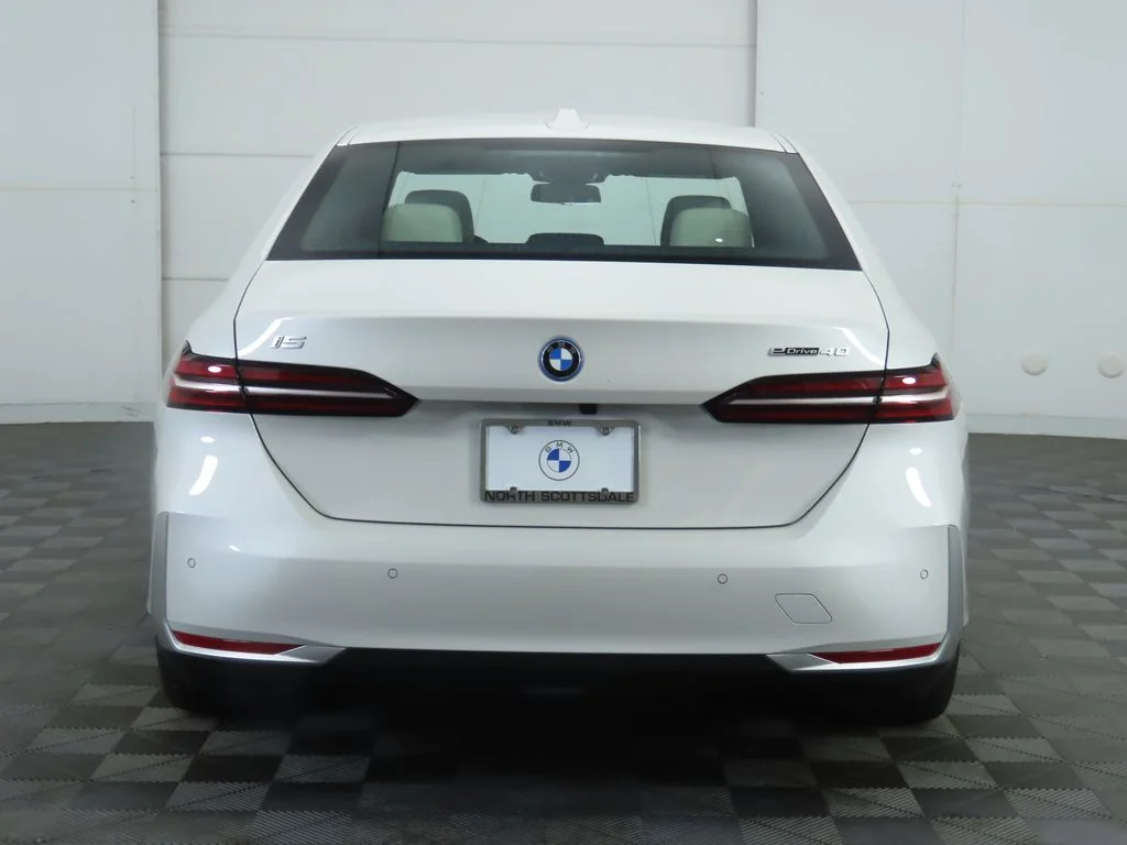 2026 BMW i5 40 - Photo 7