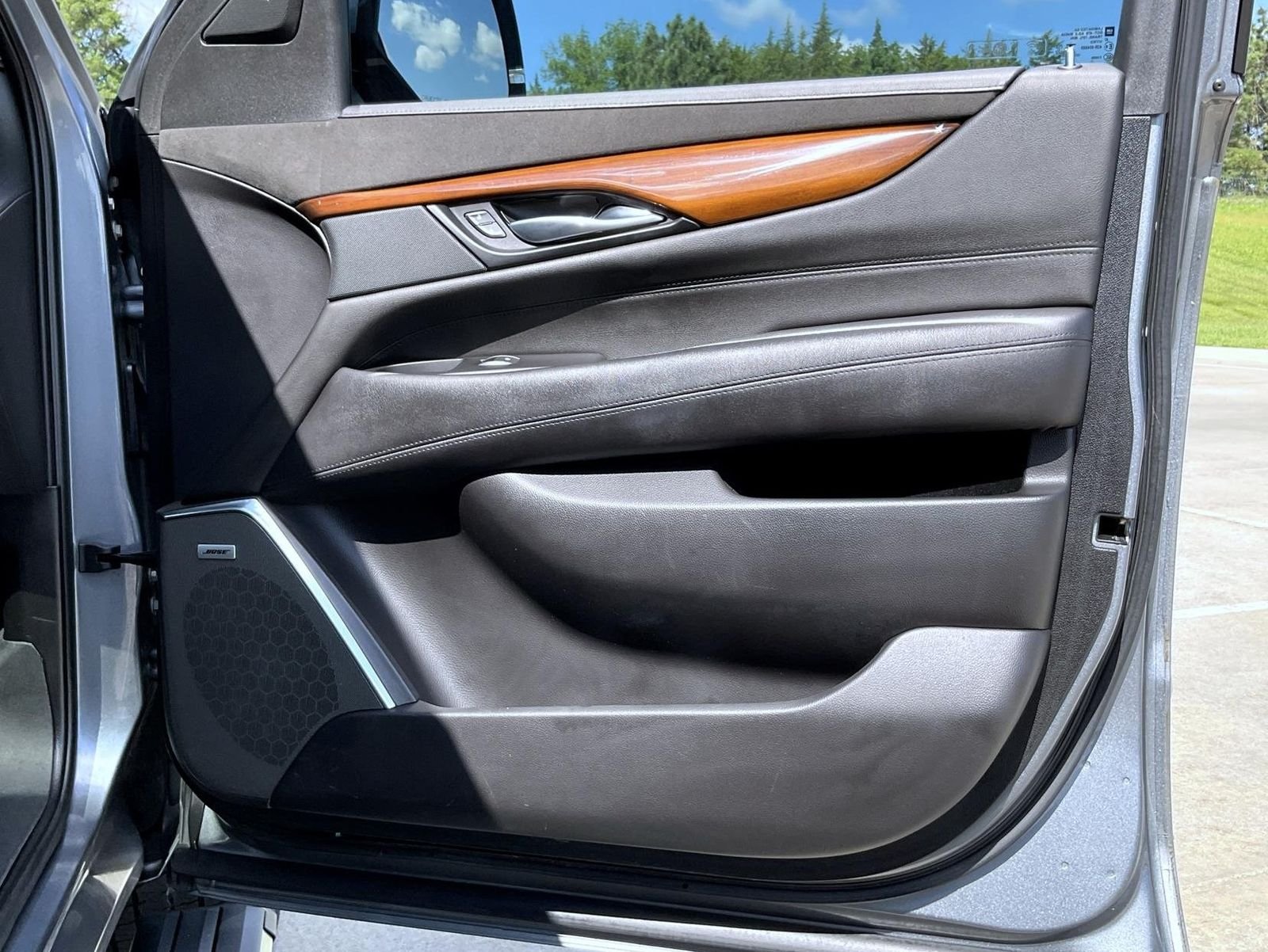 Used 2019 Gray Cadillac Premium Luxury image 17