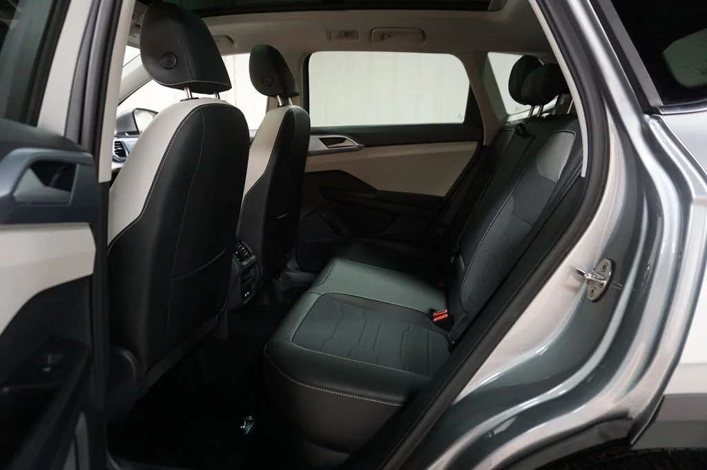 New 2026 Silver Volkswagen 1.5T SE image 11