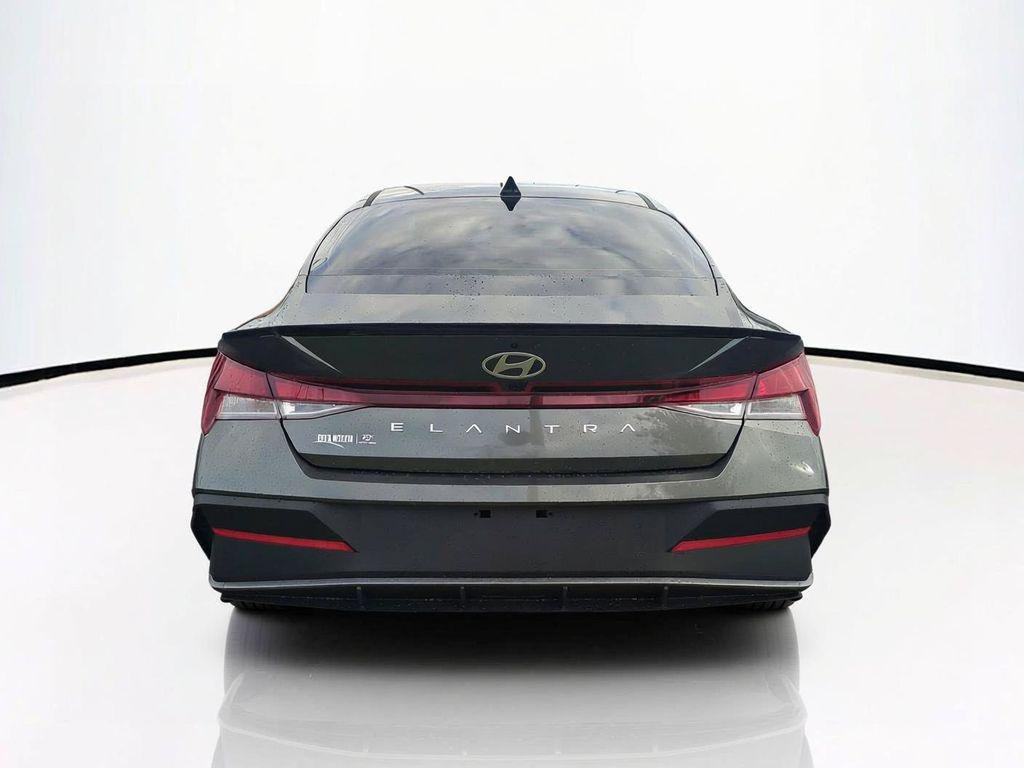 New 2026 Gray Hyundai SEL Sport image 6