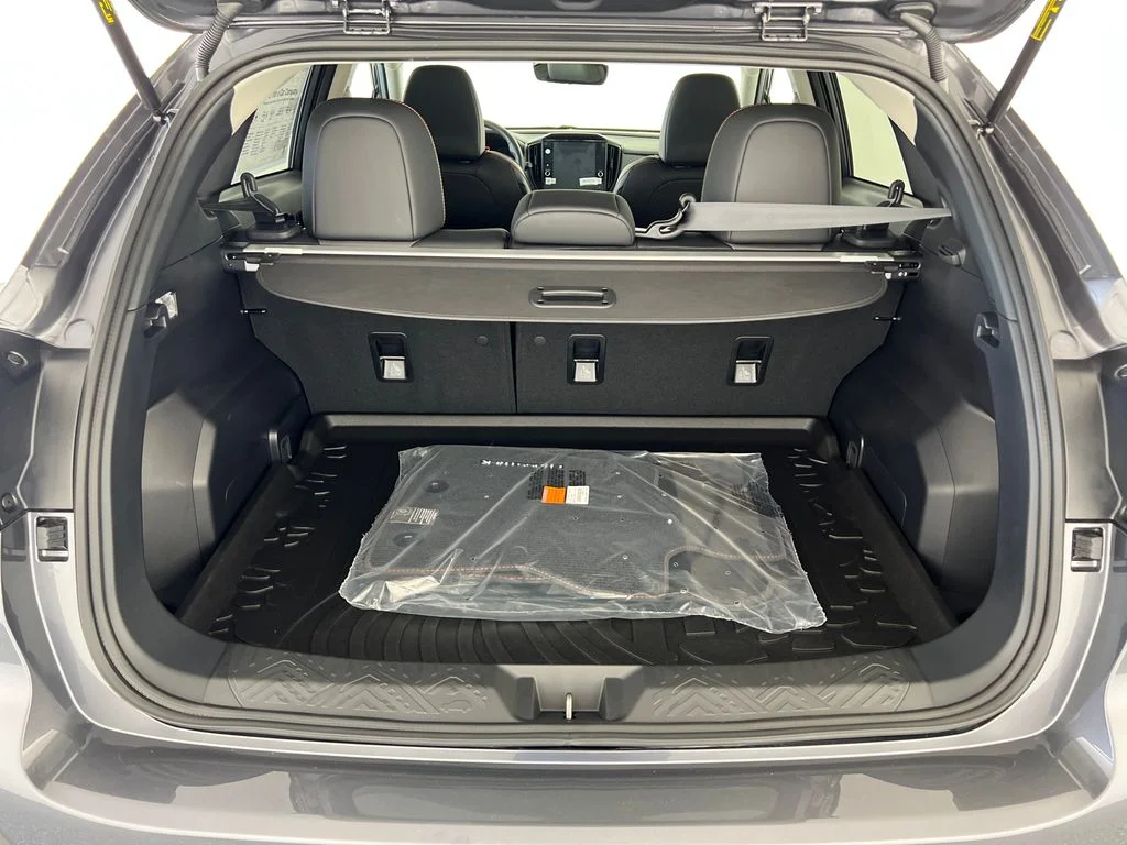 New 2026 MAGNETITE GRAY PEARL Subaru Limited image 24