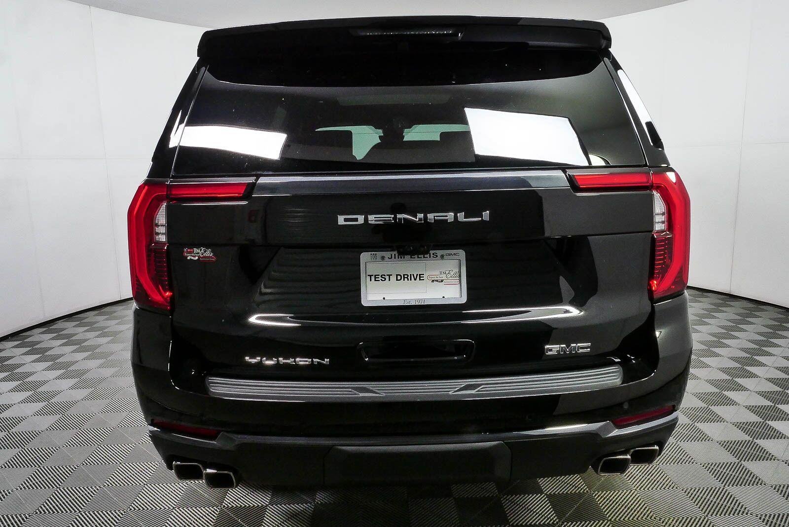 2026 GMC Yukon Denali Ultimate - Photo 34