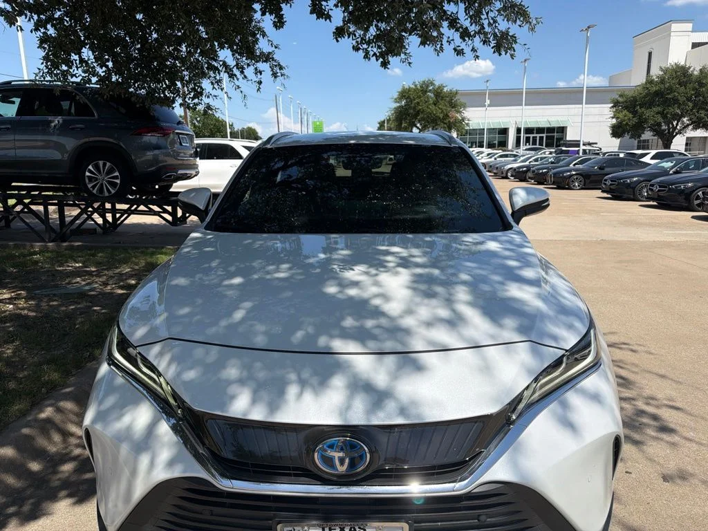 2024 Toyota Venza XLE Hybrid AWD's photo