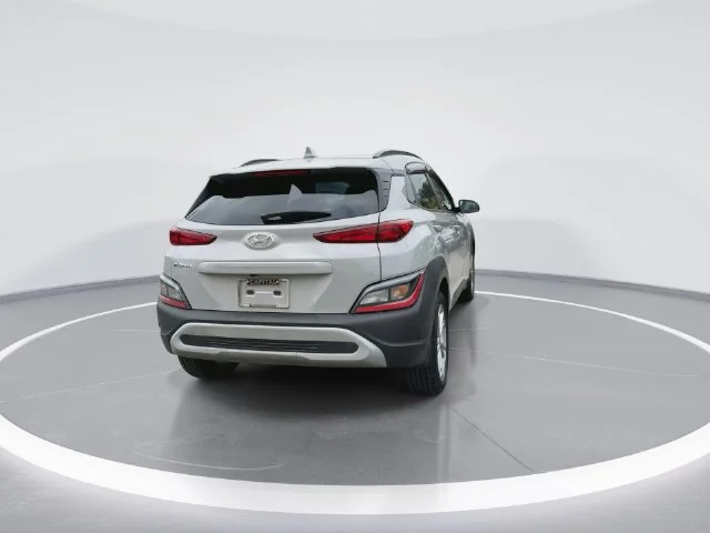 Used 2023 Silver Hyundai SEL image 7