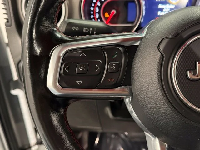 Used 2022 Silver Jeep Rubicon image 15