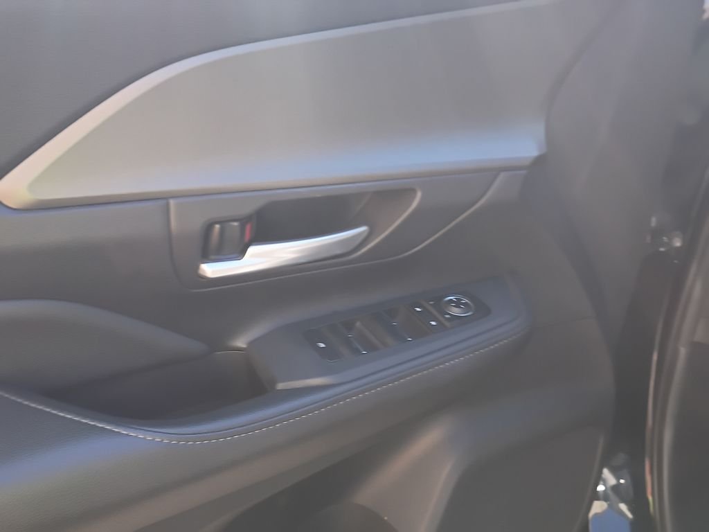 2025 Toyota Grand Highlander XLE - Photo 14