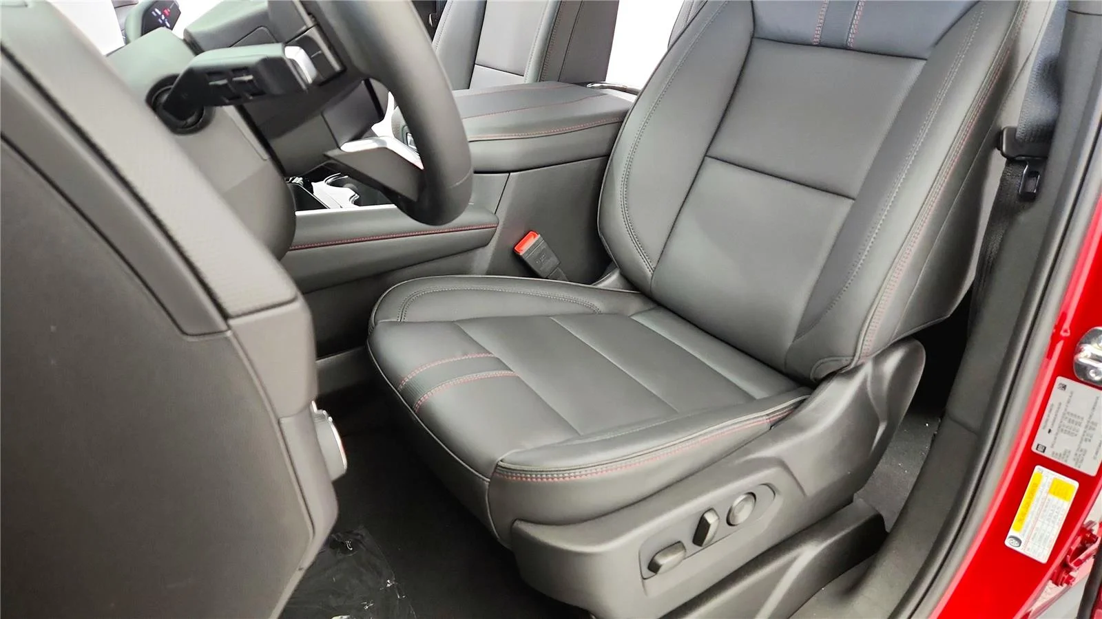 2026 Chevrolet Suburban RST - Photo 23