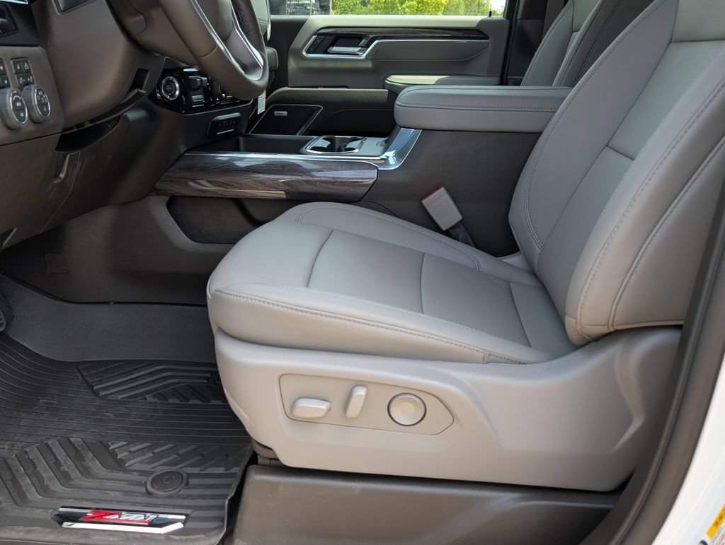 New 2026 Summit White Chevrolet LTZ image 9