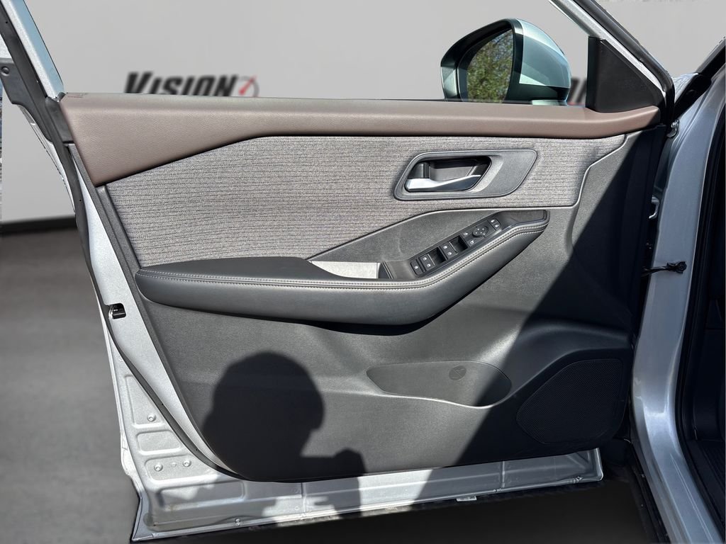 Used 2023 Silver Nissan SV image 21