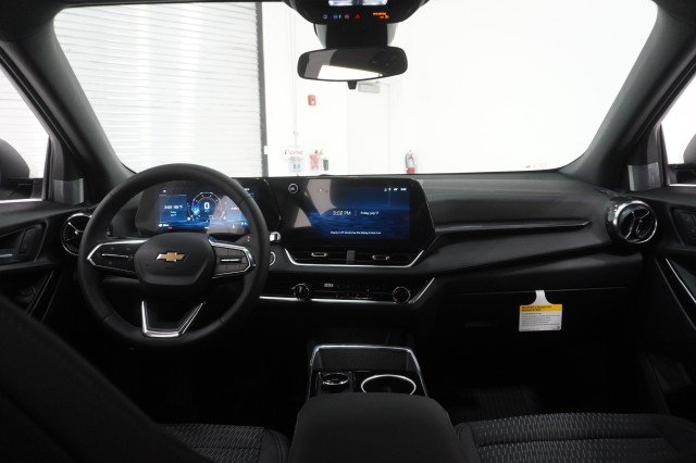 2027 Chevrolet Equinox LT - Photo 20
