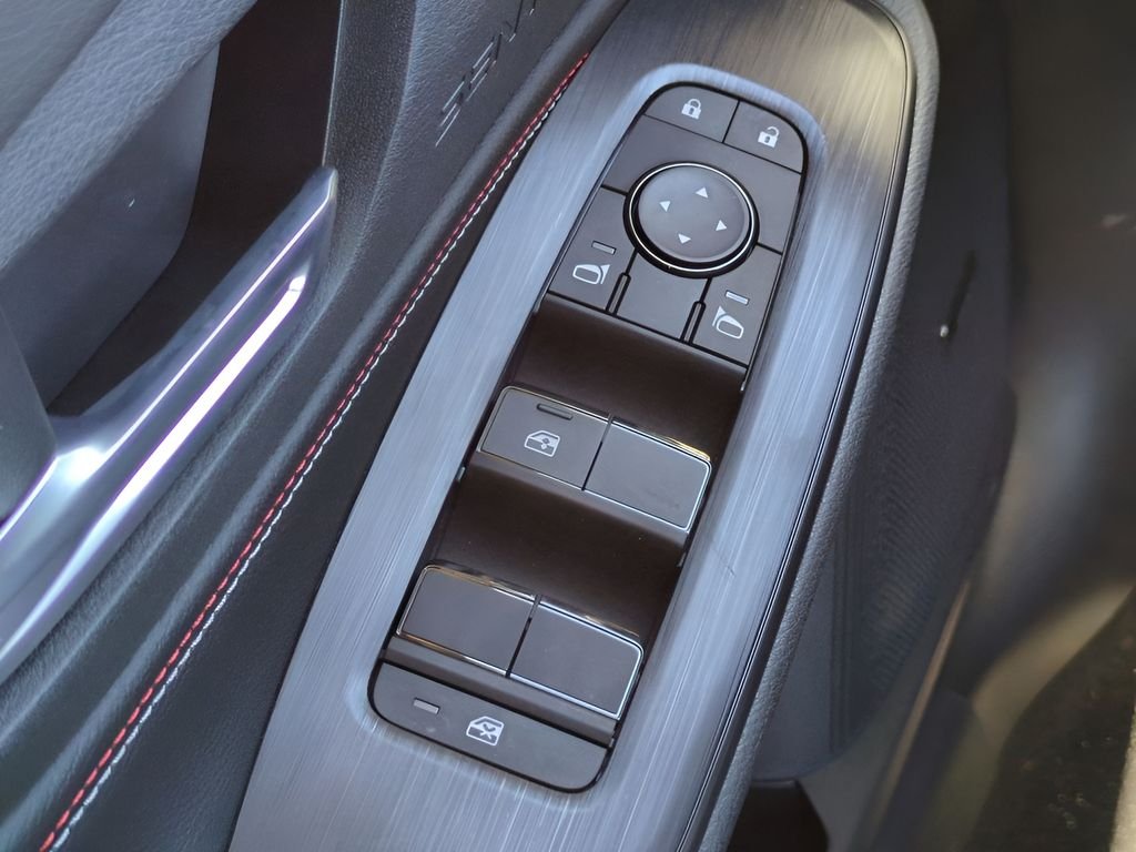 New 2026 Bluestone Pearl / Super Black Two-tone Nissan SR image 23