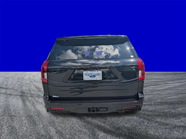 New 2027 Agate Black Metallic Ford Tremor® image 4
