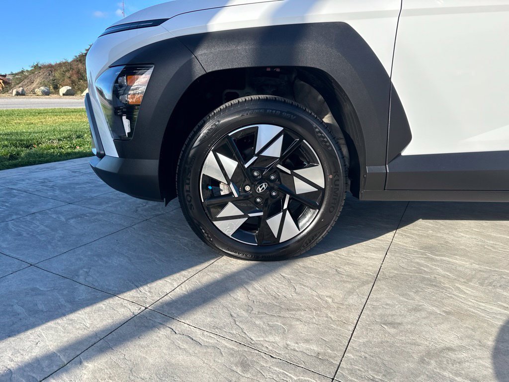 2024 Hyundai Kona SEL - Photo 7