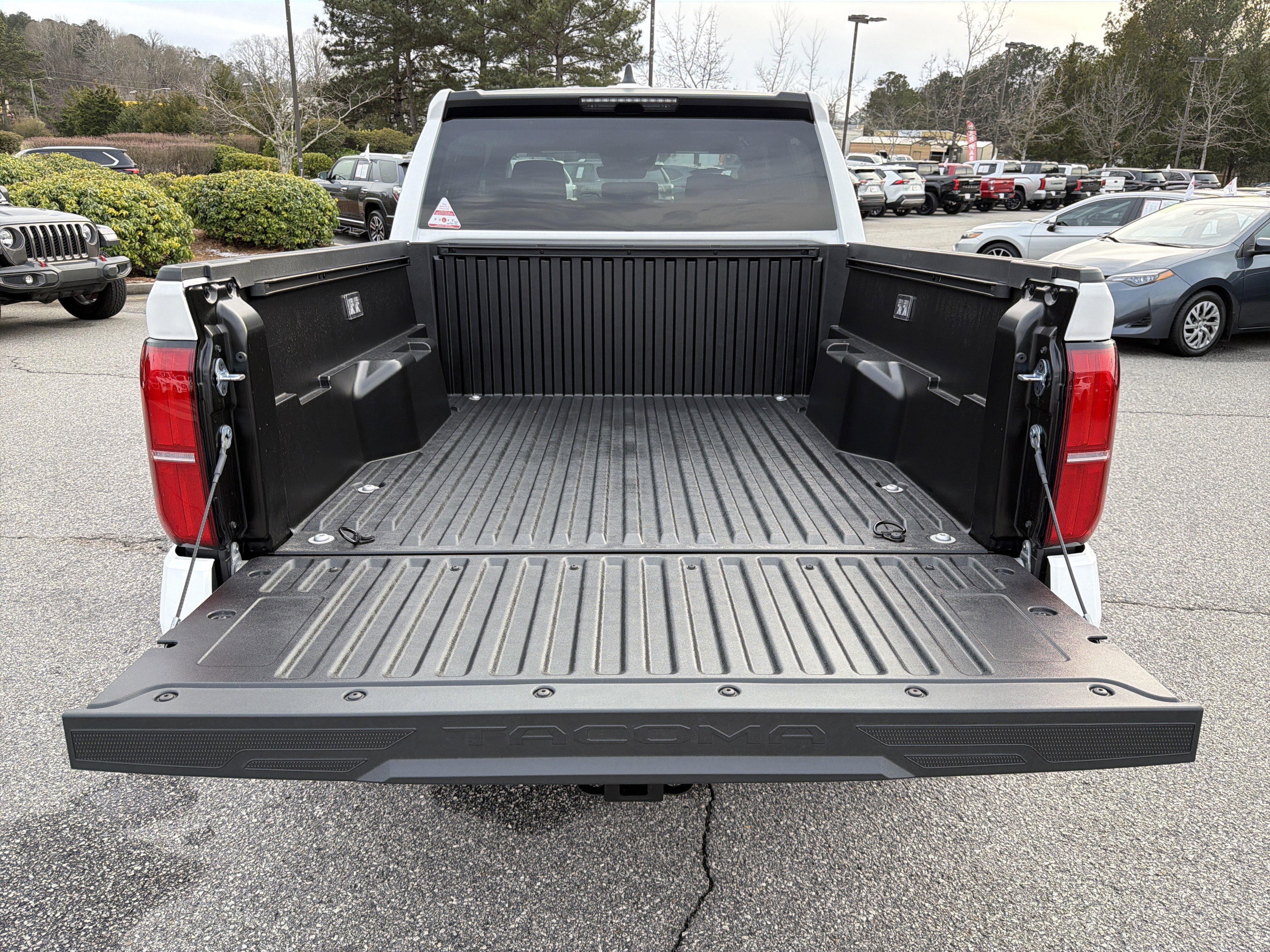 2026 Toyota Tacoma SR5 - Photo 29
