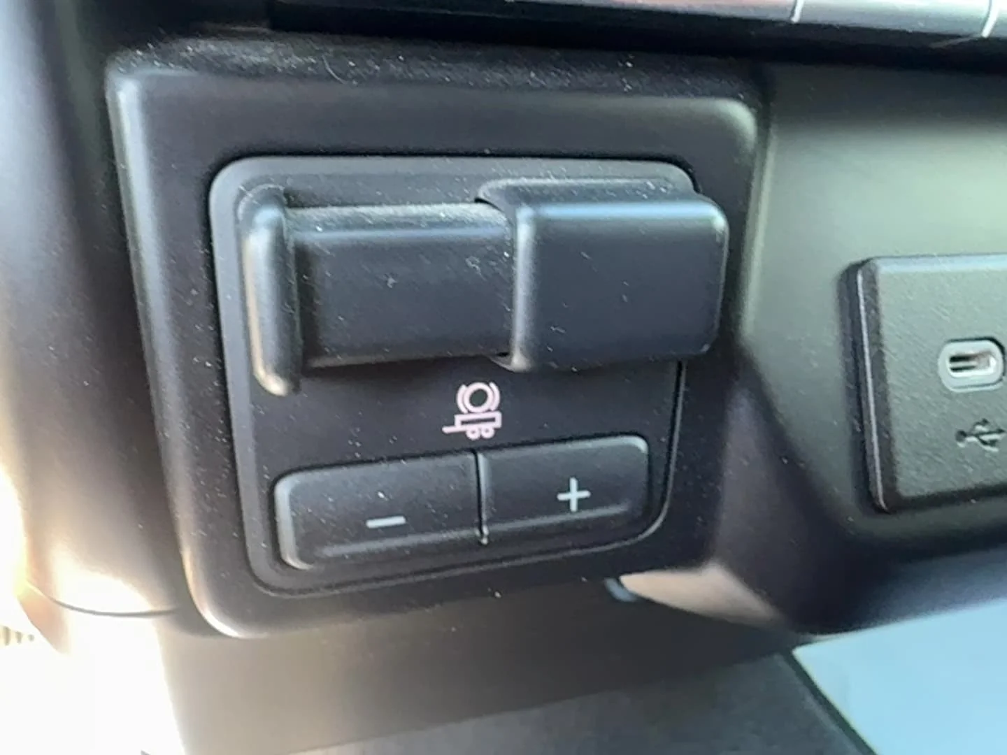Used 2019 White Chevrolet LT image 19