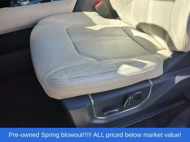 Used 2022 White Ford Platinum image 25