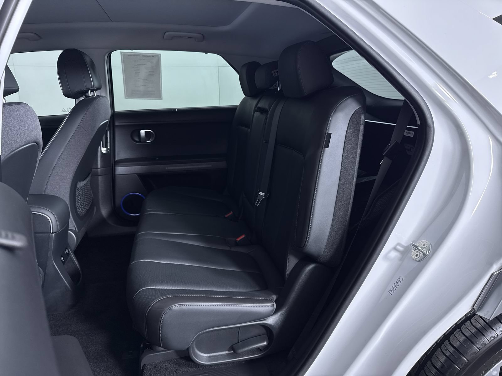 Certified Used 2024 Atlas White Hyundai Limited image 23