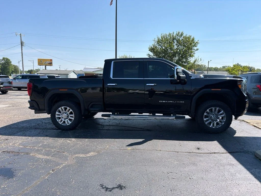 Used 2023 Black GMC Denali image 8