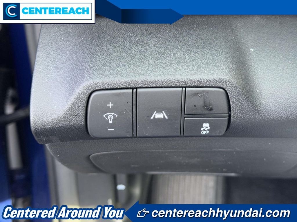 2022 Hyundai Elantra Limited - Photo 19