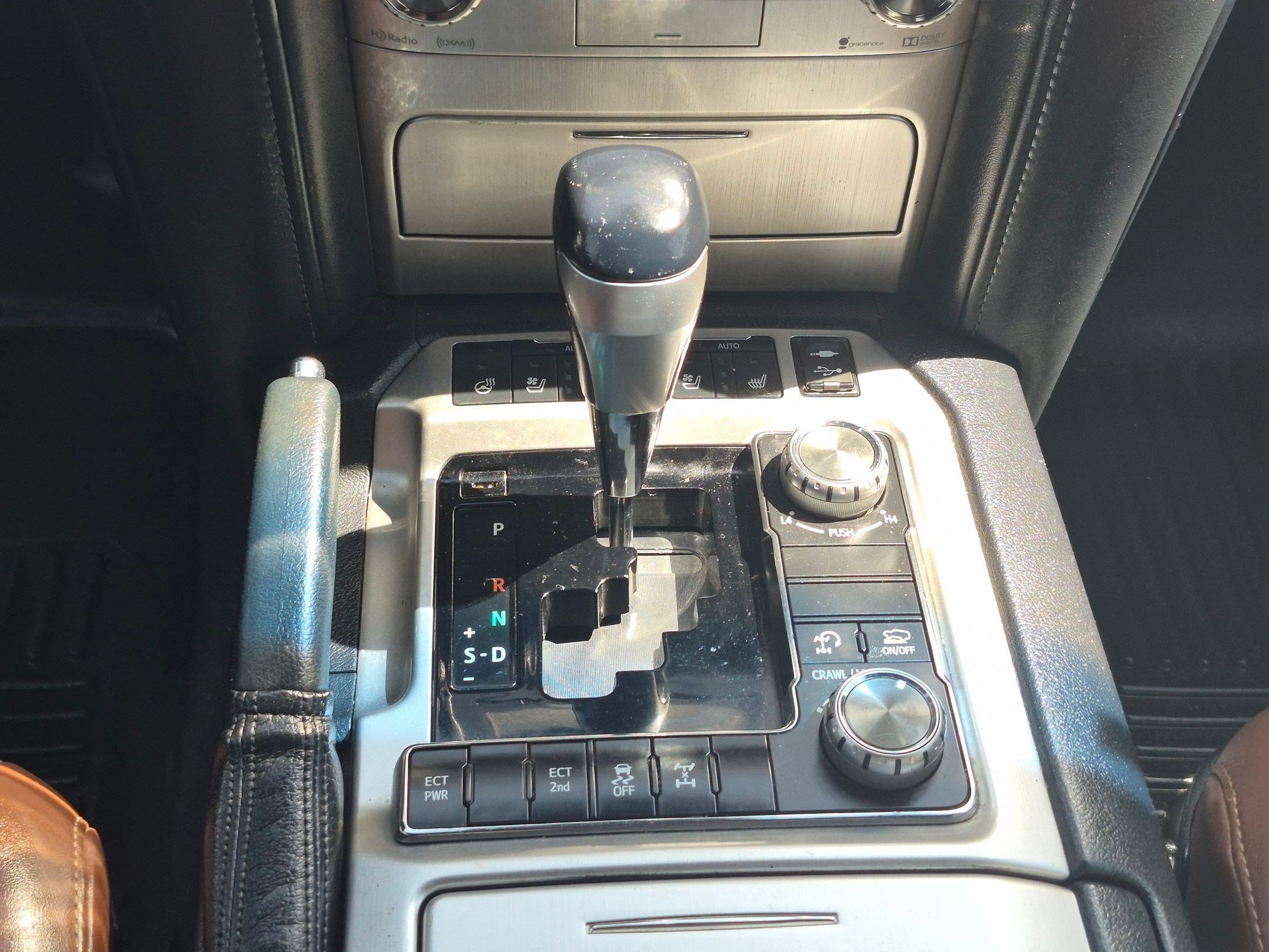 Used 2017 Midnight Black Metallic Toyota Base image 24