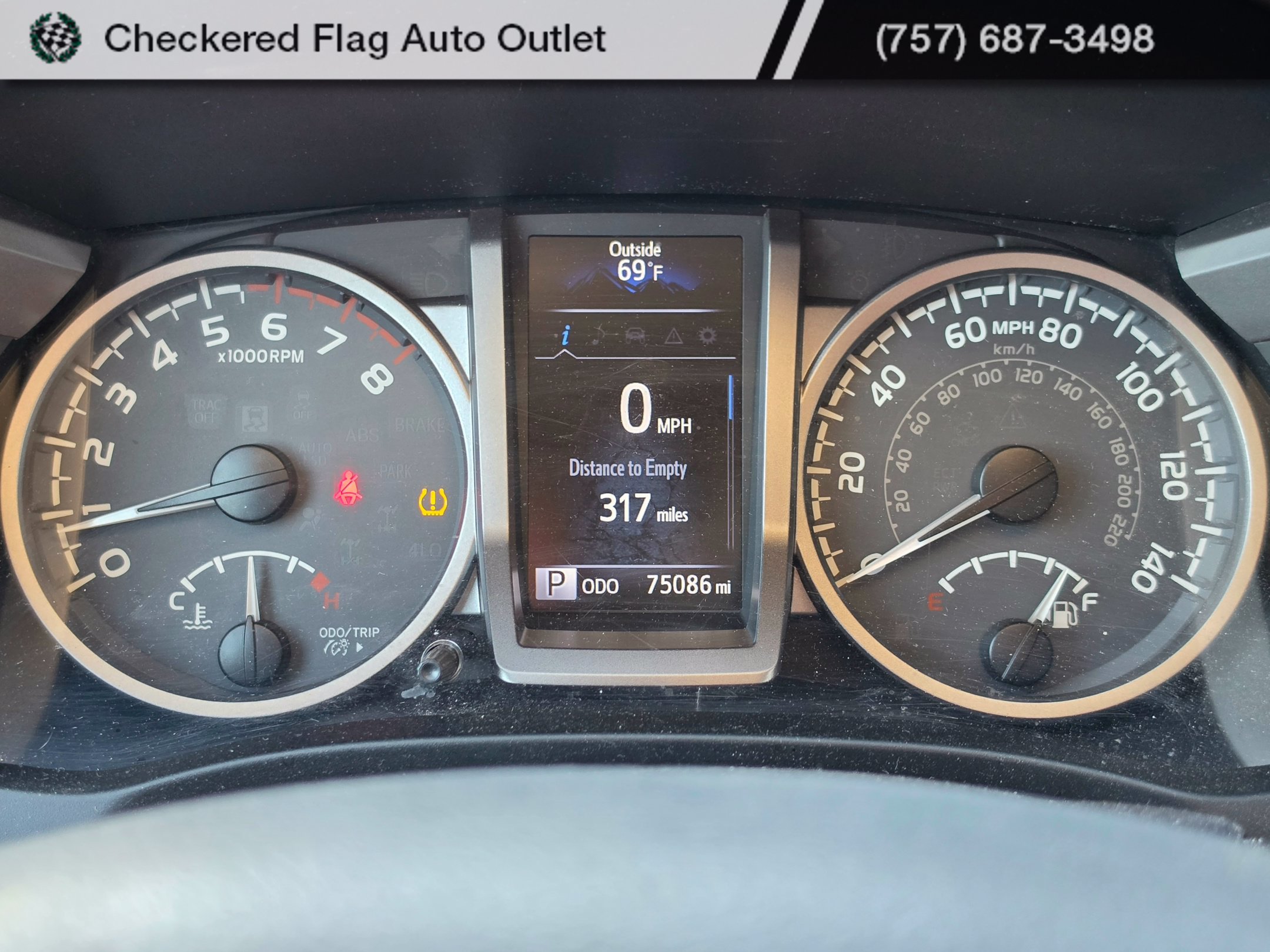 Used 2017 Magnetic Gray Metallic Toyota SR5 image 13