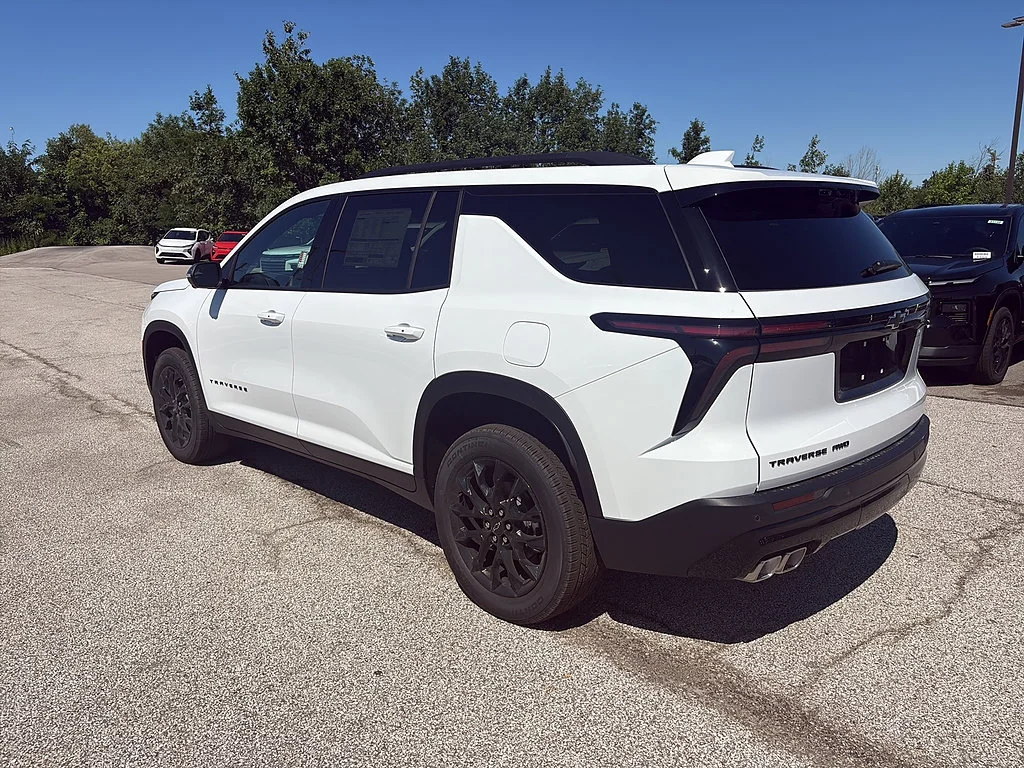 New 2026 Summit White Chevrolet LT image 3