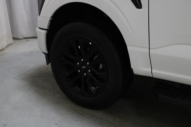 New 2026 Star White Metallic Tri-Coat Ford Lariat image 30