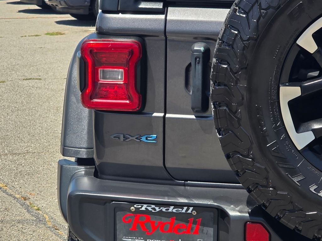 Used 2024 Gray Jeep Rubicon 4xe image 8