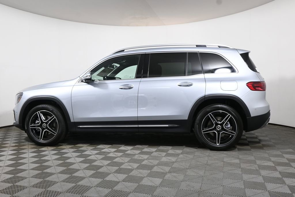 New 2026 Cirrus Silver Metallic Mercedes-Benz GLB 250 image 39