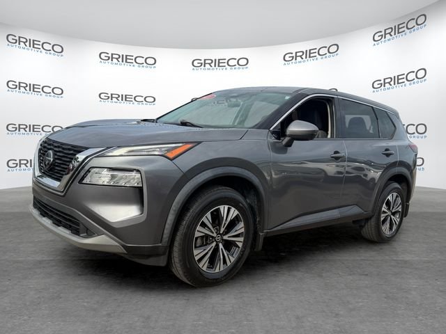 Used 2021 Gray Nissan SV image 3