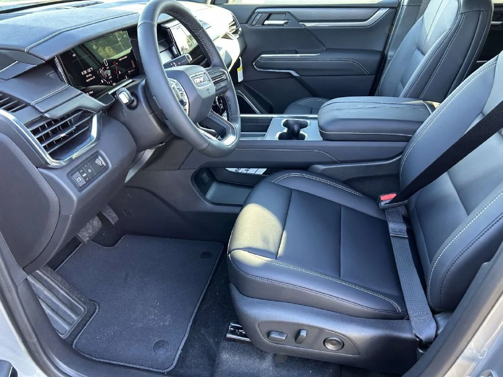 New 2027 Sterling Metallic GMC Elevation image 18