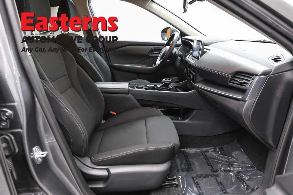 Used 2024 Gray Nissan S image 25