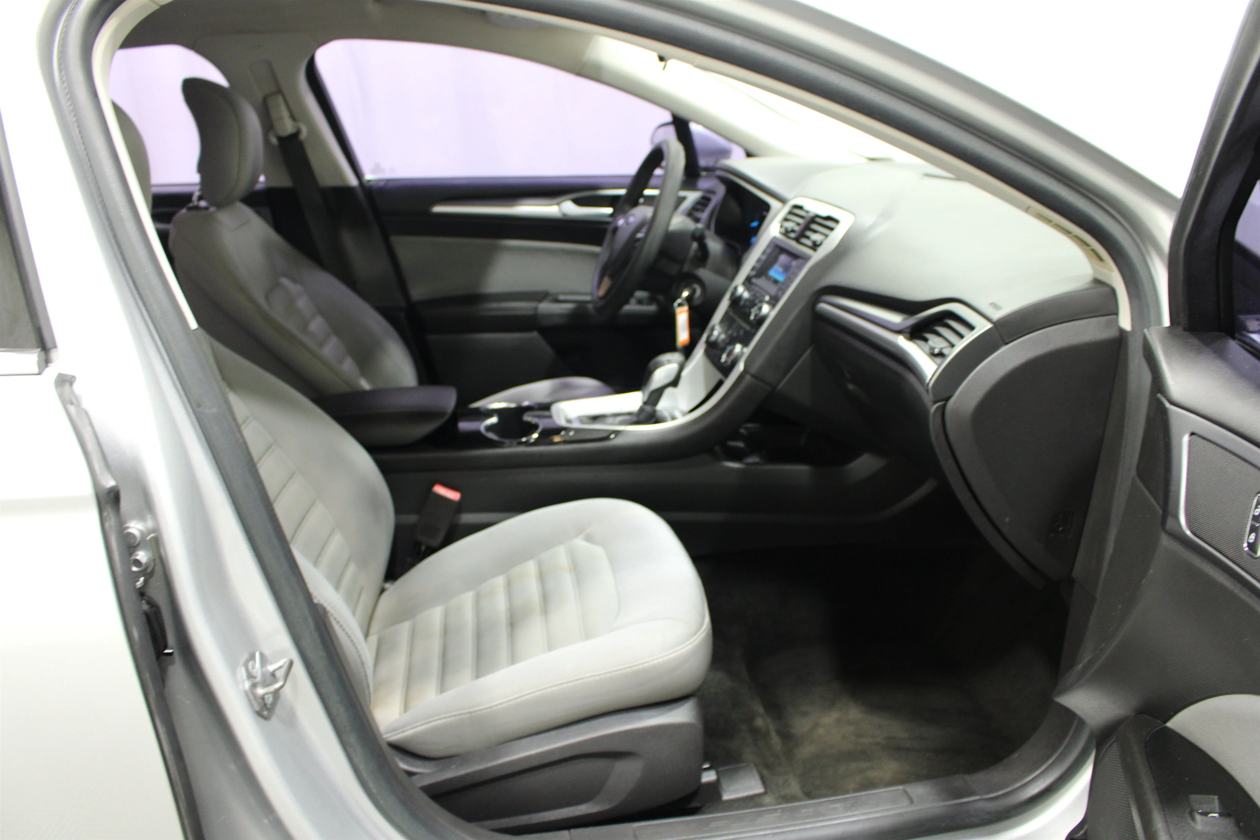 Used 2014 Silver Ford S image 20