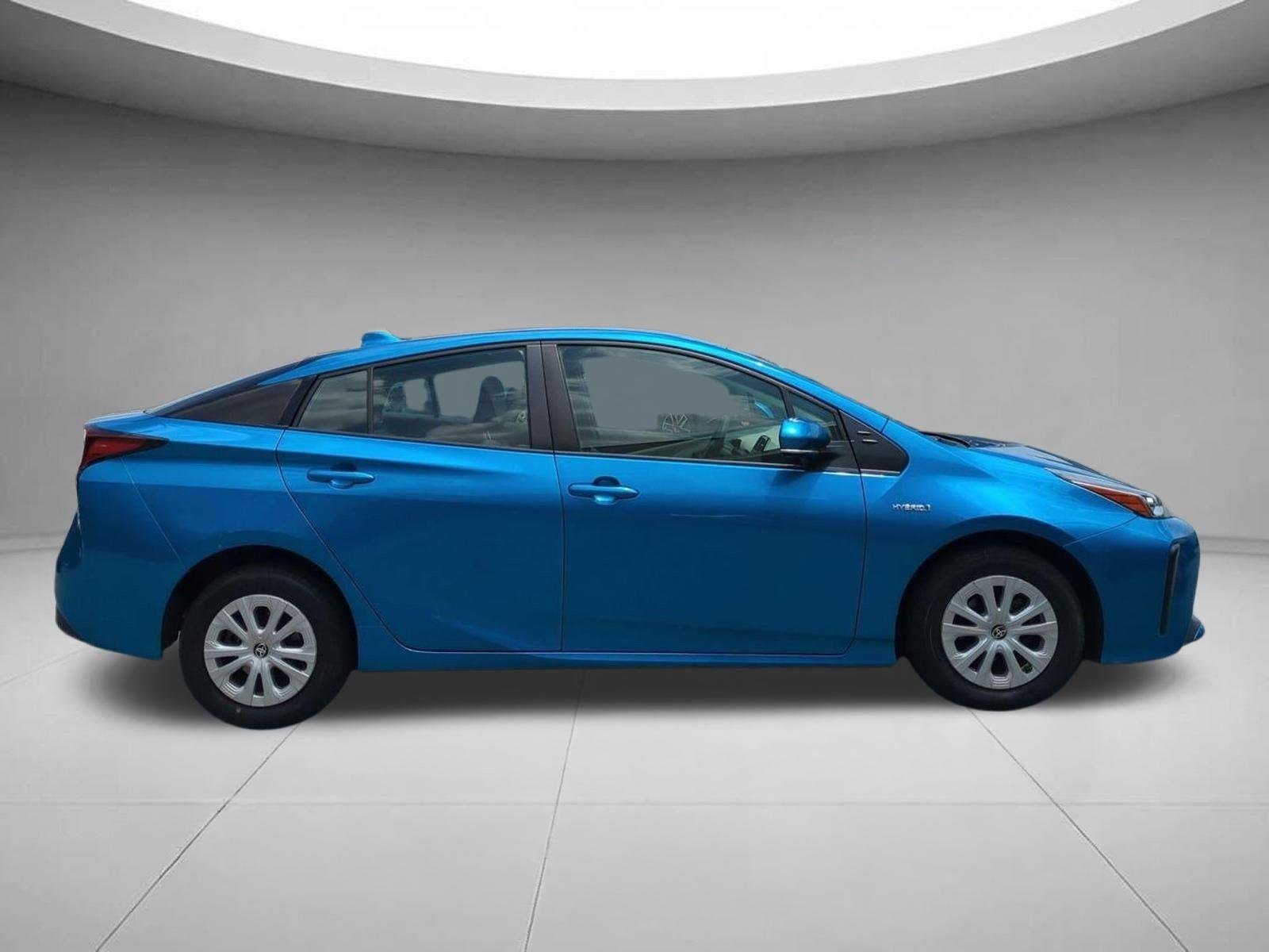 Used 2020 Electric Storm Blue Toyota XLE image 6